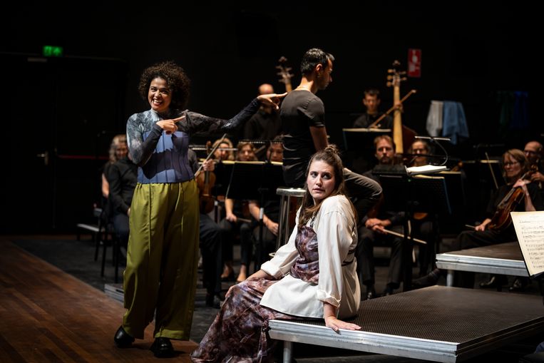 Infine, la canzone neutrale rispetto al genere “Così fan tutte” con una bellissima voce e un’ottima esecuzione