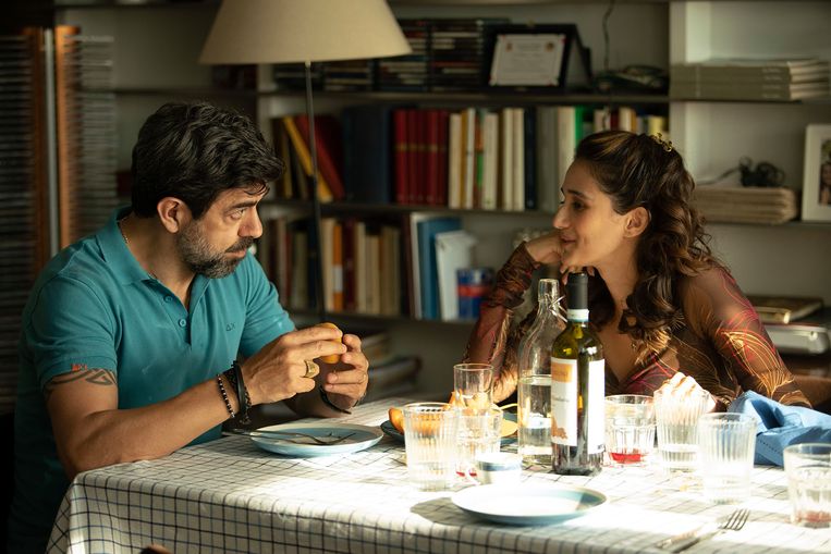 L’Ultima Notte di Amore è un eccellente film poliziesco italiano sul richiamo del denaro