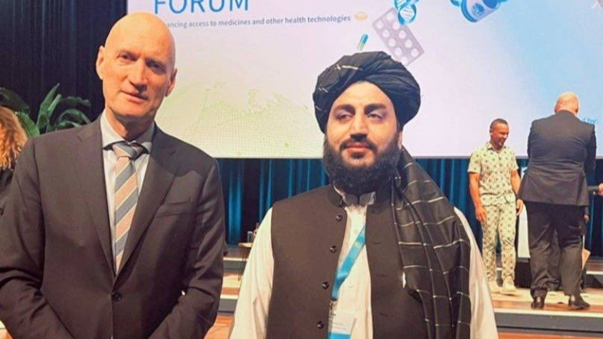 ernst-kuipers-ging-met-functionaris-taliban-op-de-foto-hoe-kwam-die-aan-een-visum