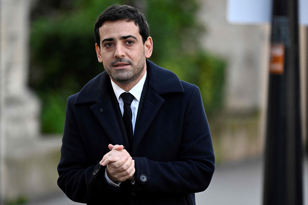 Stéphane Séjourné, de fractieleider van de liberalen in het Europees Parlement, vreest politieke verlamming van het Europees Parlement na de verkiezingen in juni.  Beeld AFP