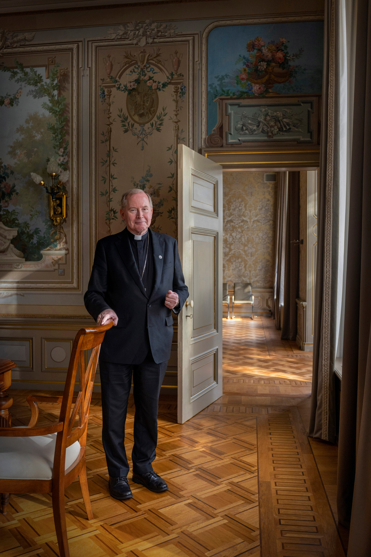 Kardinaal Wim Eijk Mensen denken dat een bisschop een seksloos wezen is foto